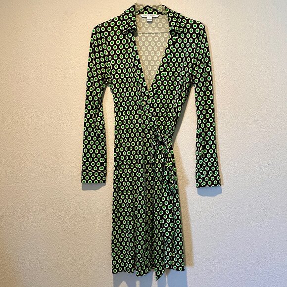 Diane Von Furstenberg Green Polka Dot Silk Wrap Dress Size‎ 10 - Picture 1 of 6